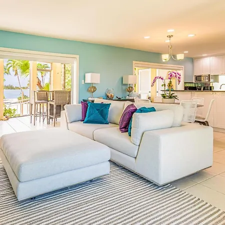 The Kai Life 7 - Waterfront Home On Bio Bay, Walk To The Rum Point Club!